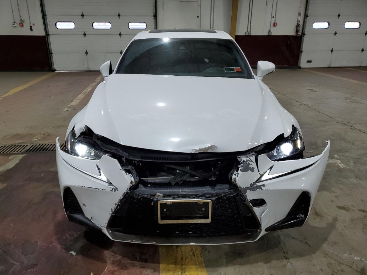 2019 Lexus IS - Image 5