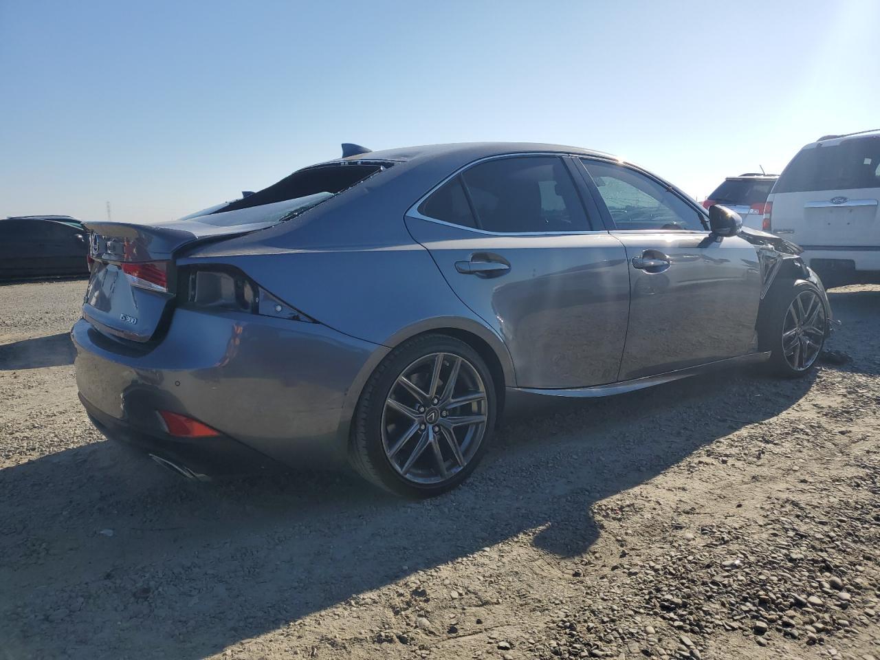 2020 Lexus IS - Image 3
