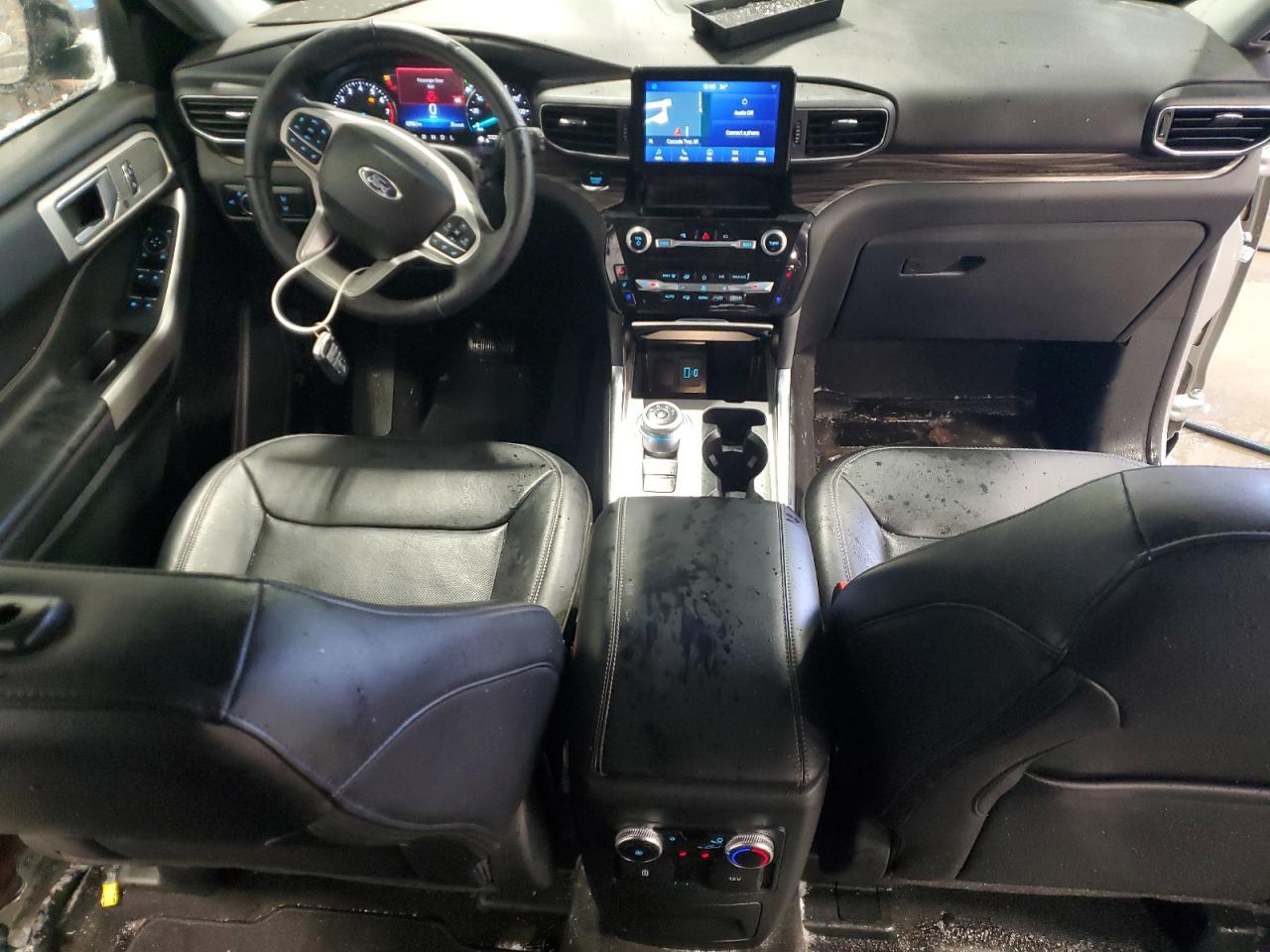 2023 Ford Explorer - Image 8