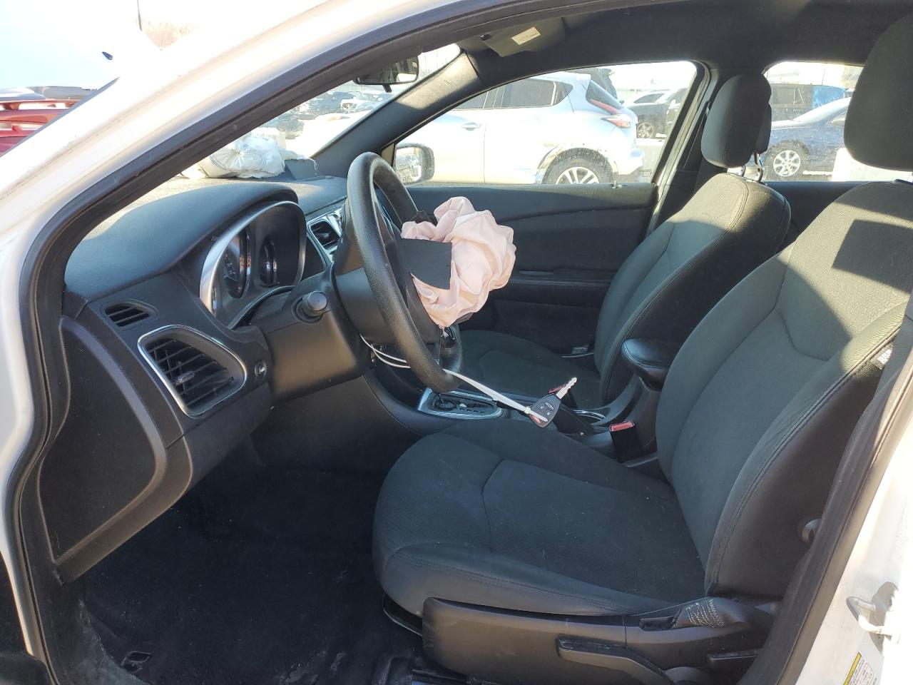 2012 Chrysler 200 - Image 7