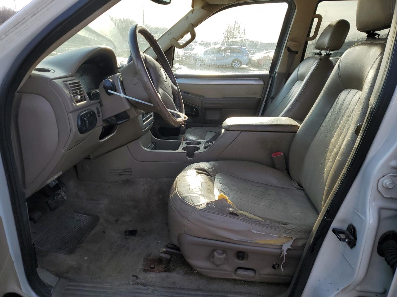 2004 Mercury Mountaineer - Image 7