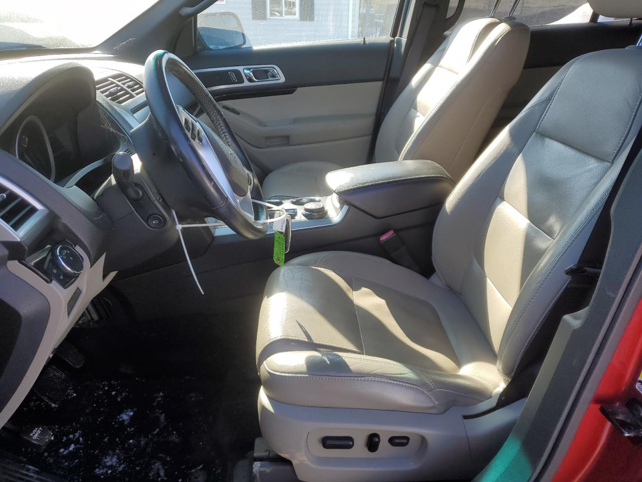 2012 Ford Explorer - Image 7