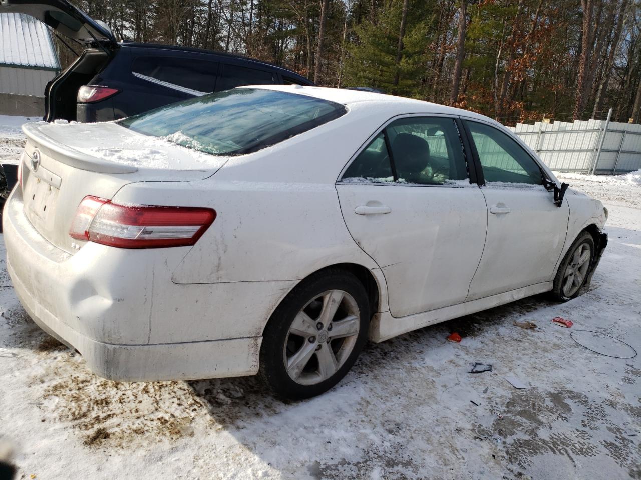 2011 Toyota Camry - Image 3
