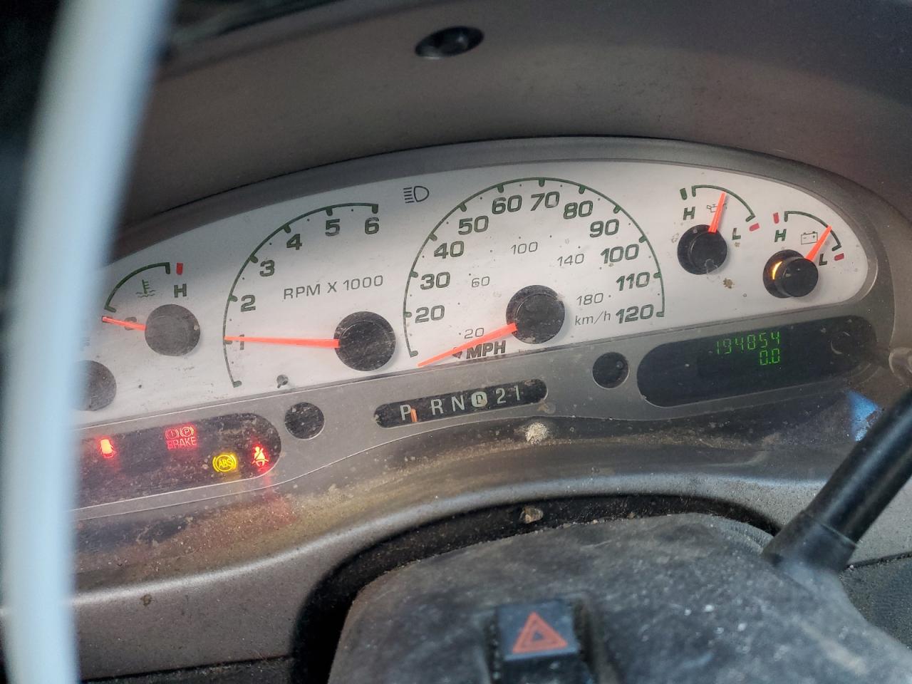 2005 Ford Explorer - Image 9