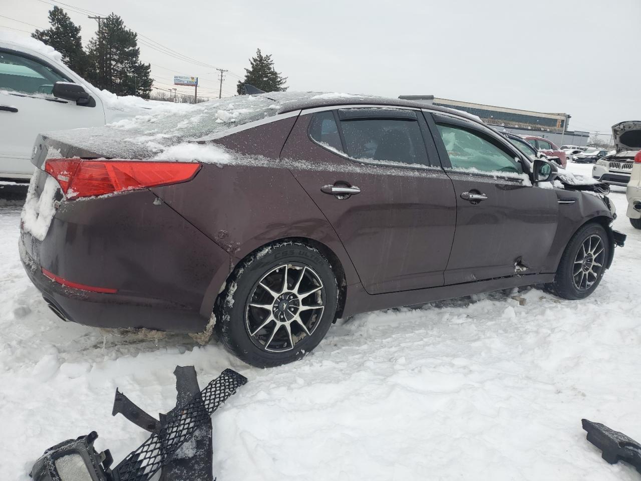 VIN 5XXGN4A7XDG218132 2013 KIA OPTIMA no.3