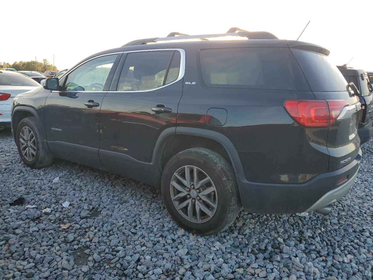 2018 GMC Acadia - Image 2