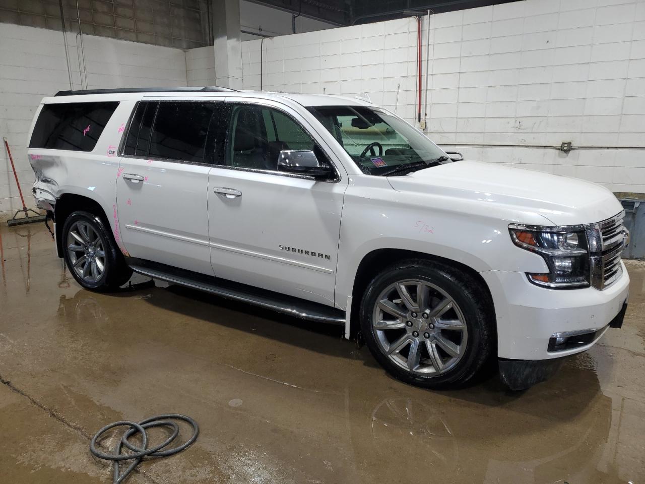 2016 Chevrolet Suburban - Image 4