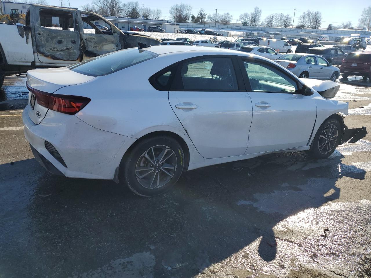 2023 Kia Forte - Image 3
