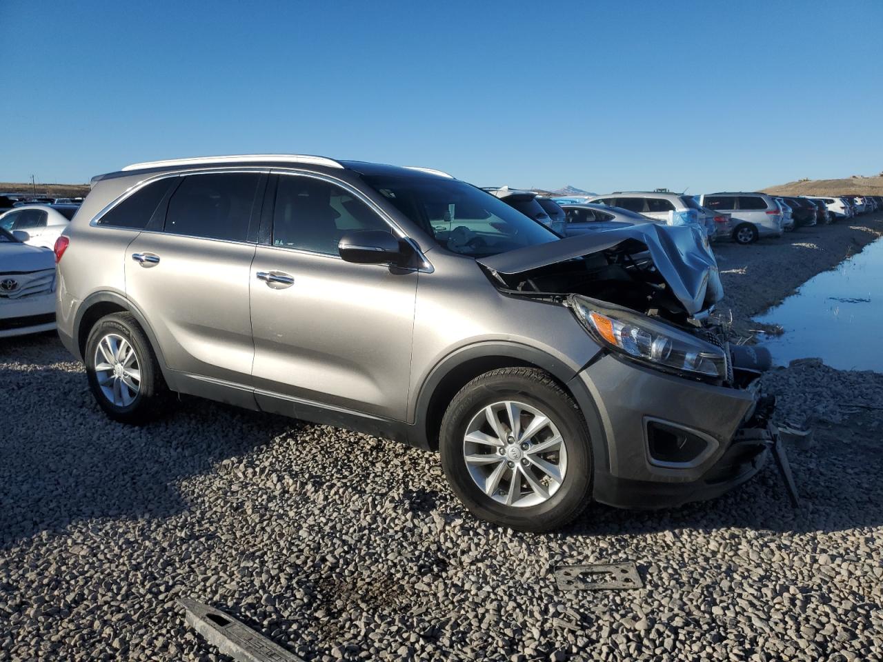 2016 Kia Sorento - Image 4