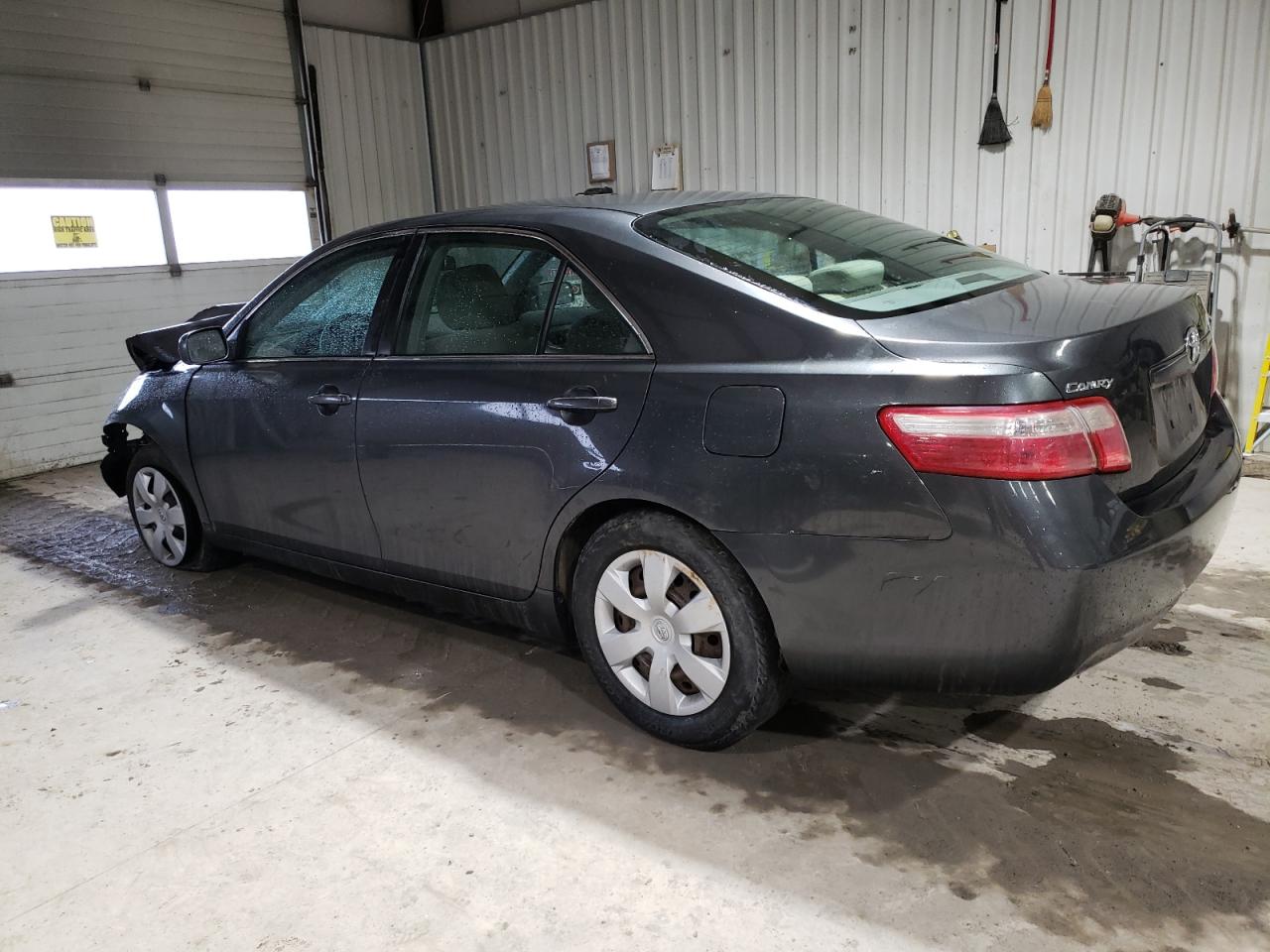 2009 Toyota Camry - Image 2