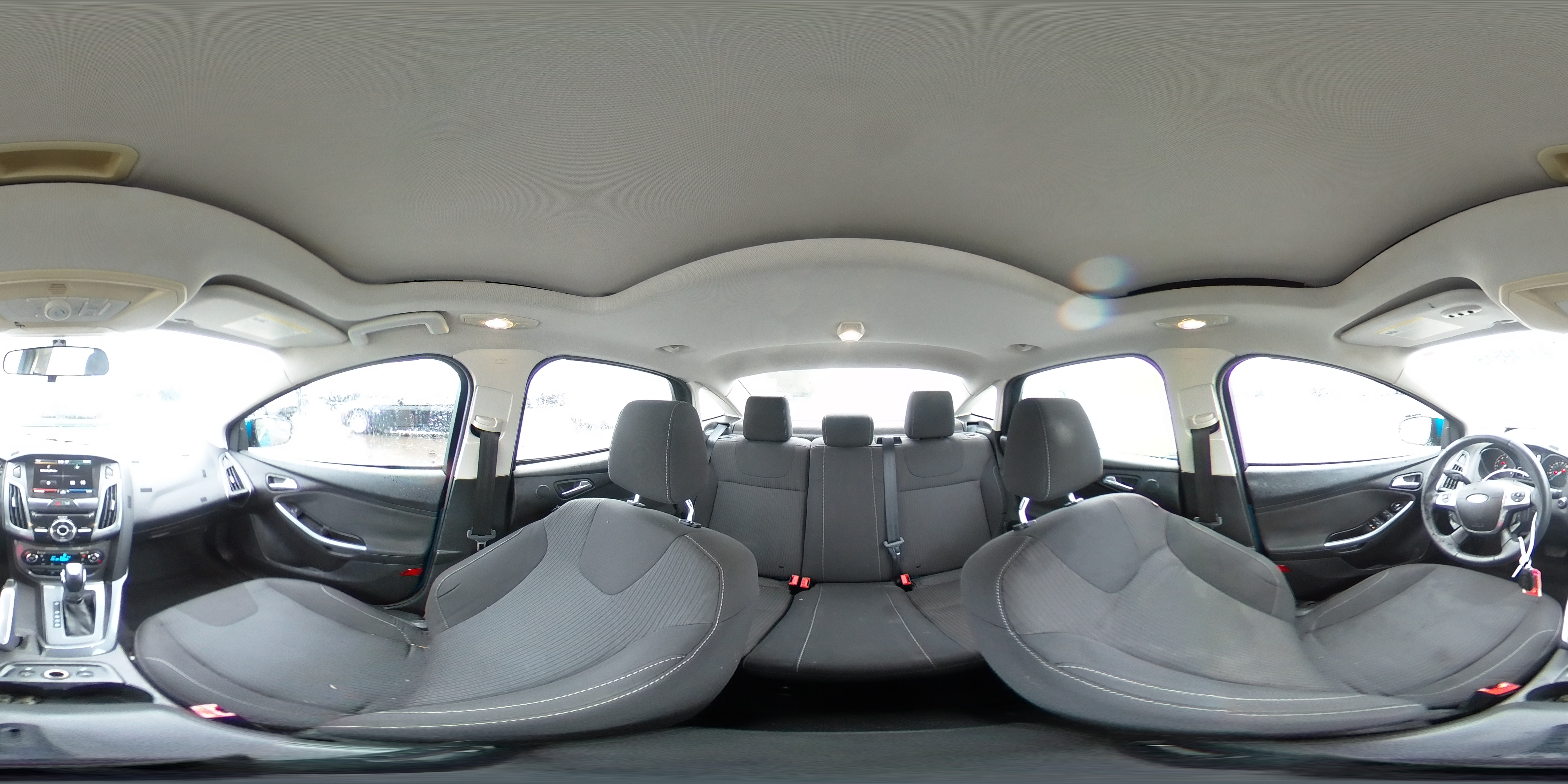 2012 Ford Focus - Image 13