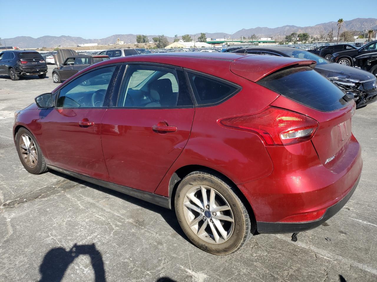 VIN 1FADP3K21GL298120 2016 FORD FOCUS no.2