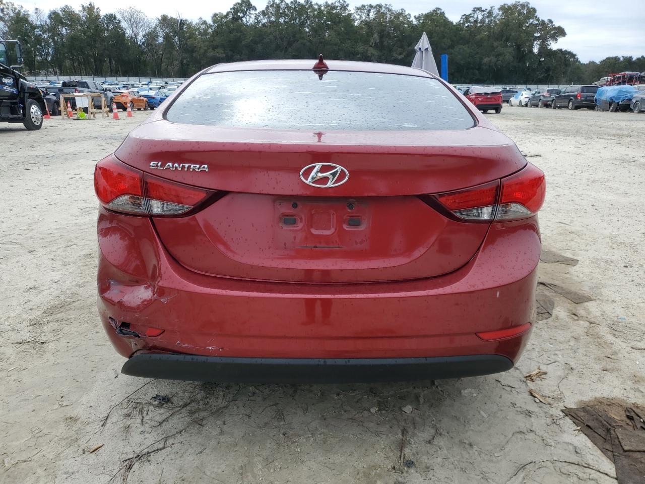 2016 Hyundai Elantra - Image 6