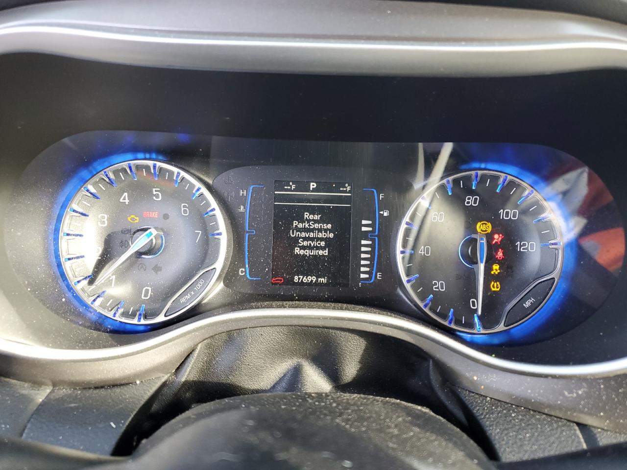 2020 Chrysler Pacifica - Image 9