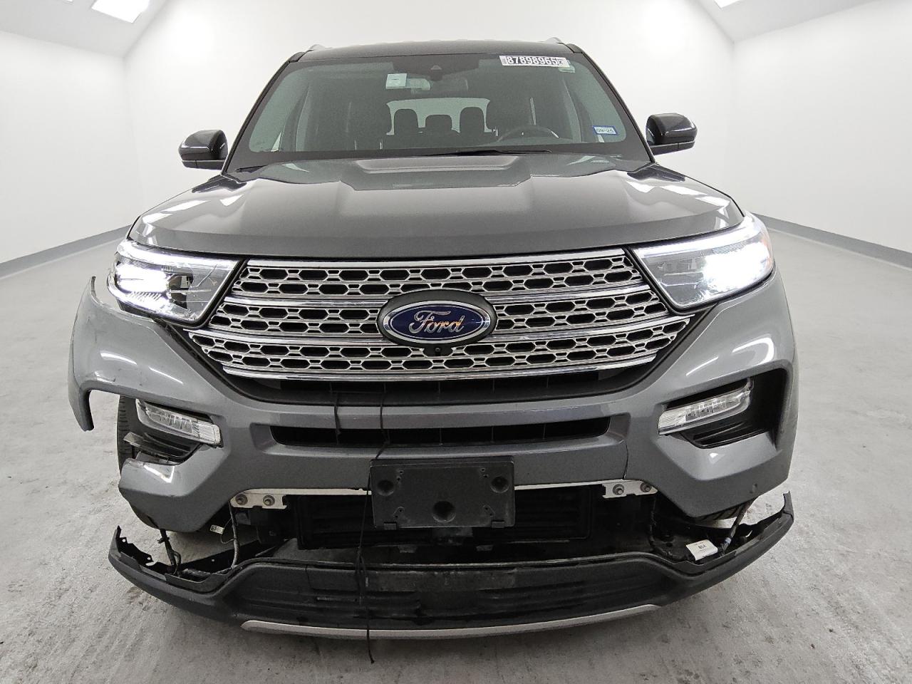 2023 Ford Explorer - Image 5