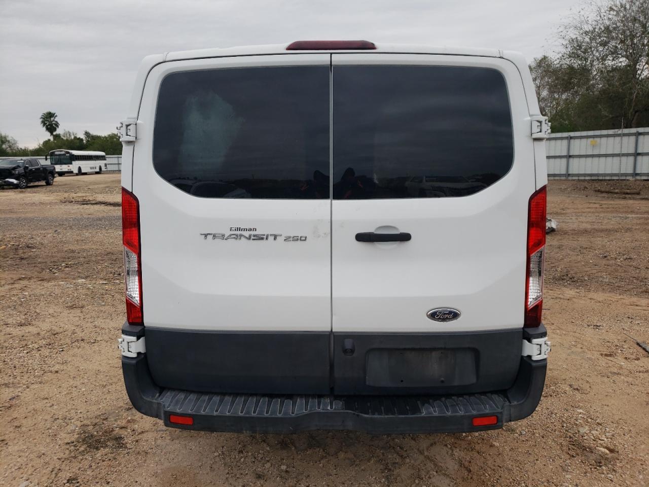2016 Ford Transit - Image 6