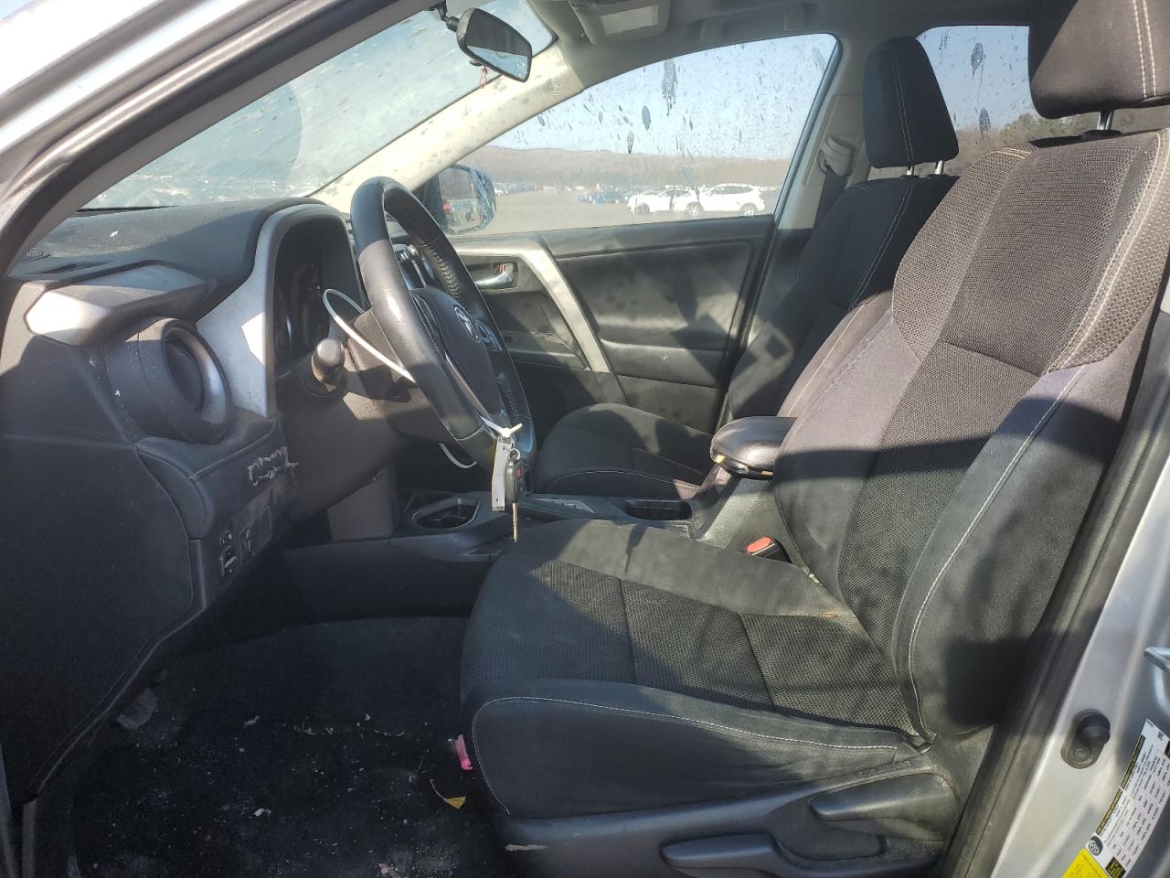 2016 Toyota RAV 4 - Image 7