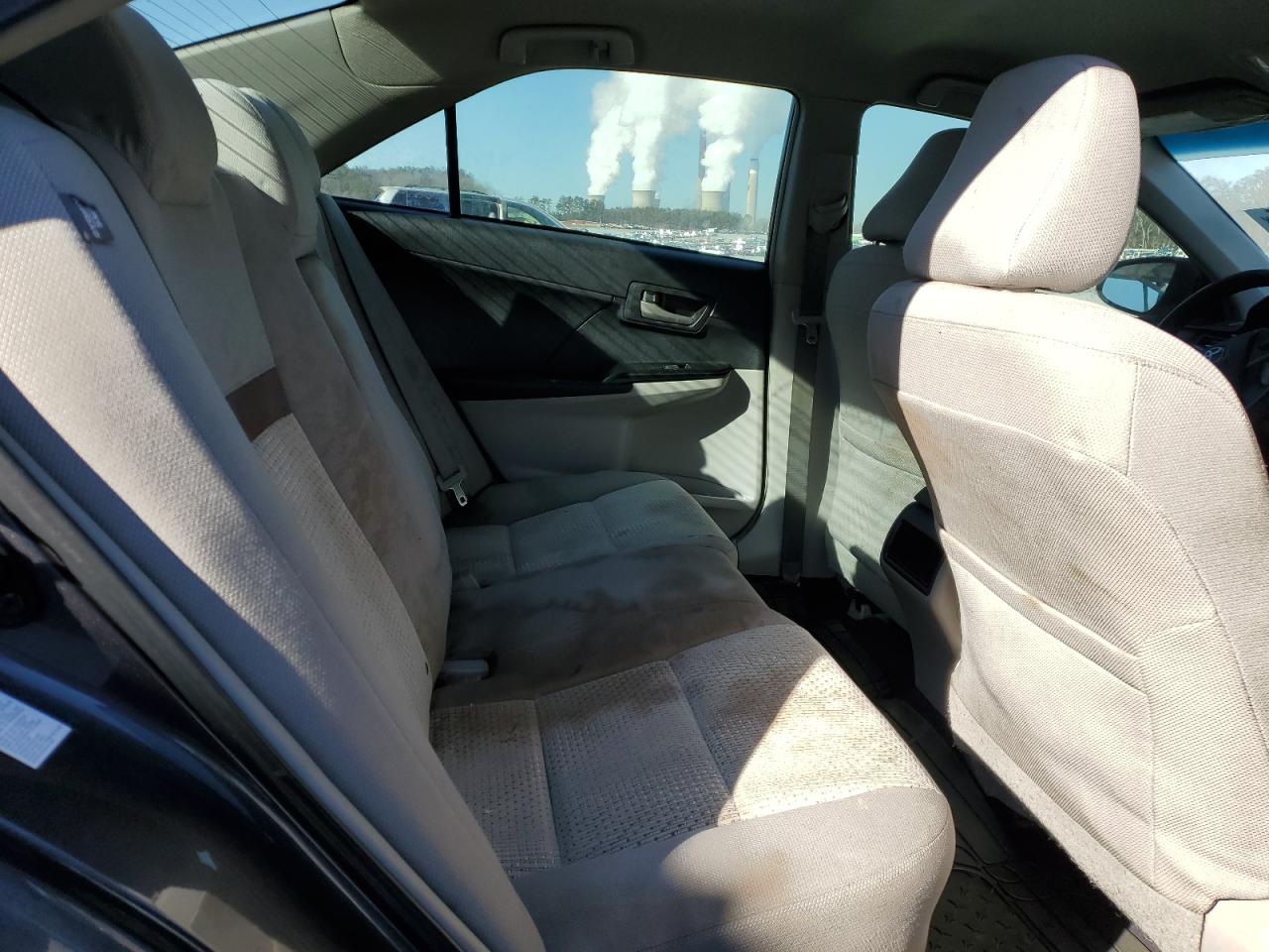 2012 Toyota Camry - Image 10