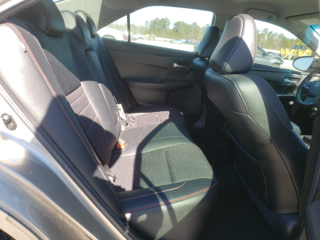 2017 Toyota Camry - Image 10