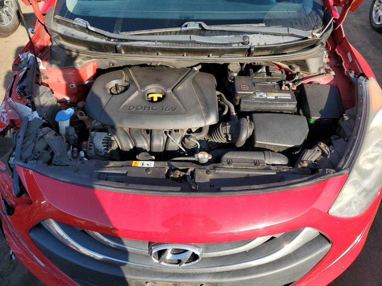 2013 Hyundai Elantra - Image 11
