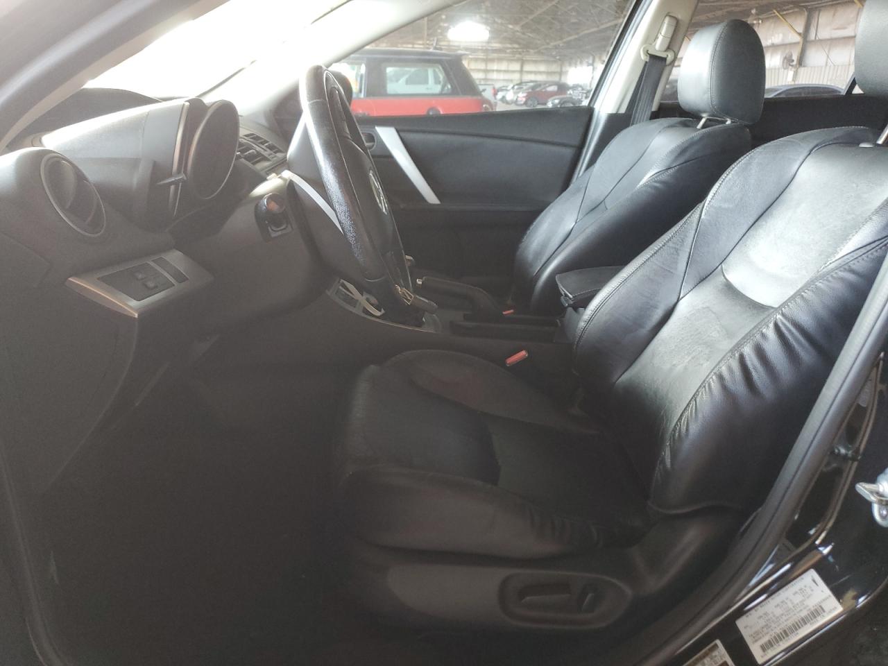 2011 Mazda 3 - Image 7
