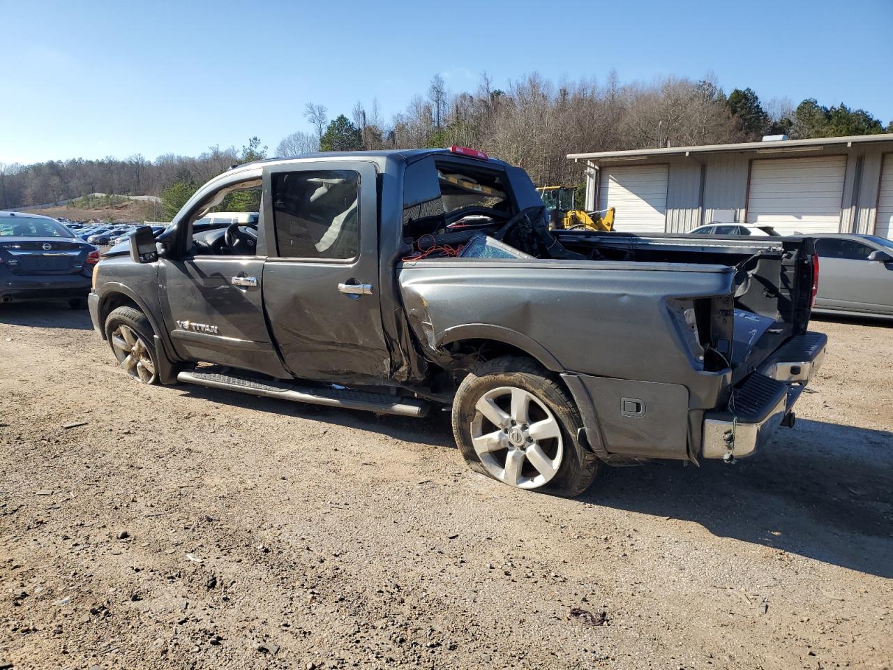 2011 Nissan Titan - Image 2