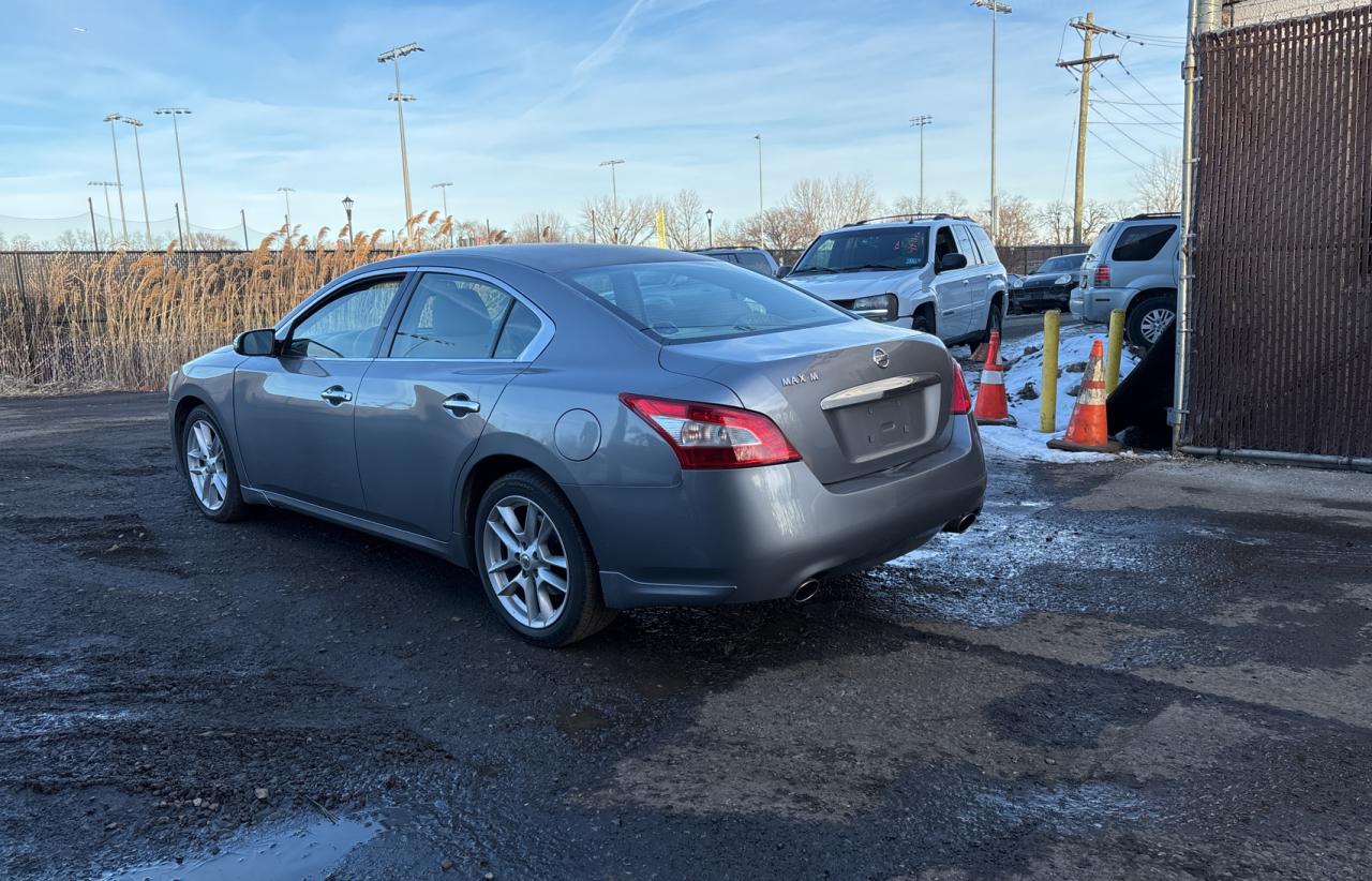 2009 Nissan Maxima - Image 3