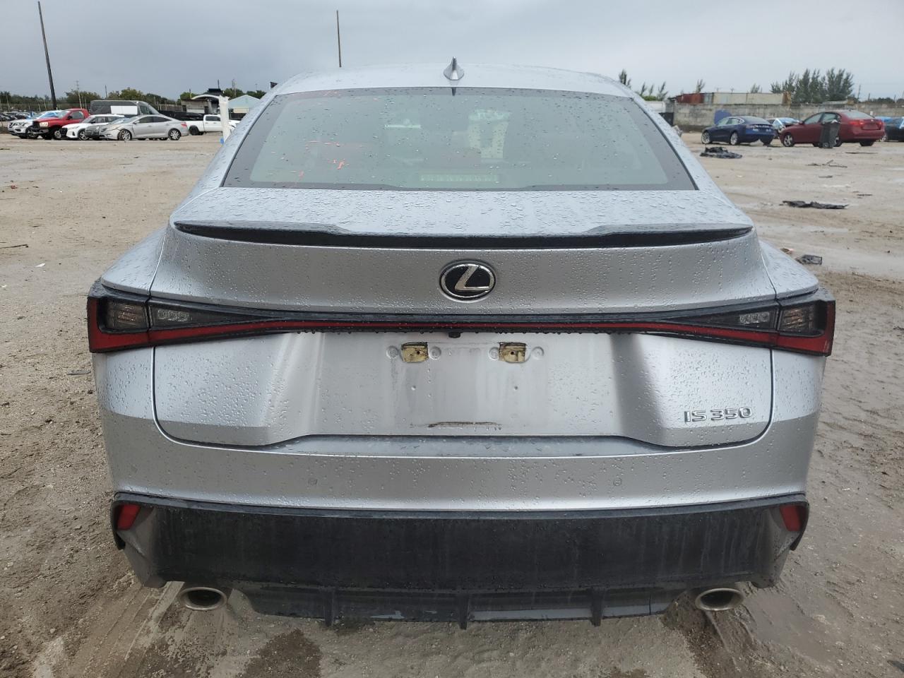 2022 Lexus IS - Image 6
