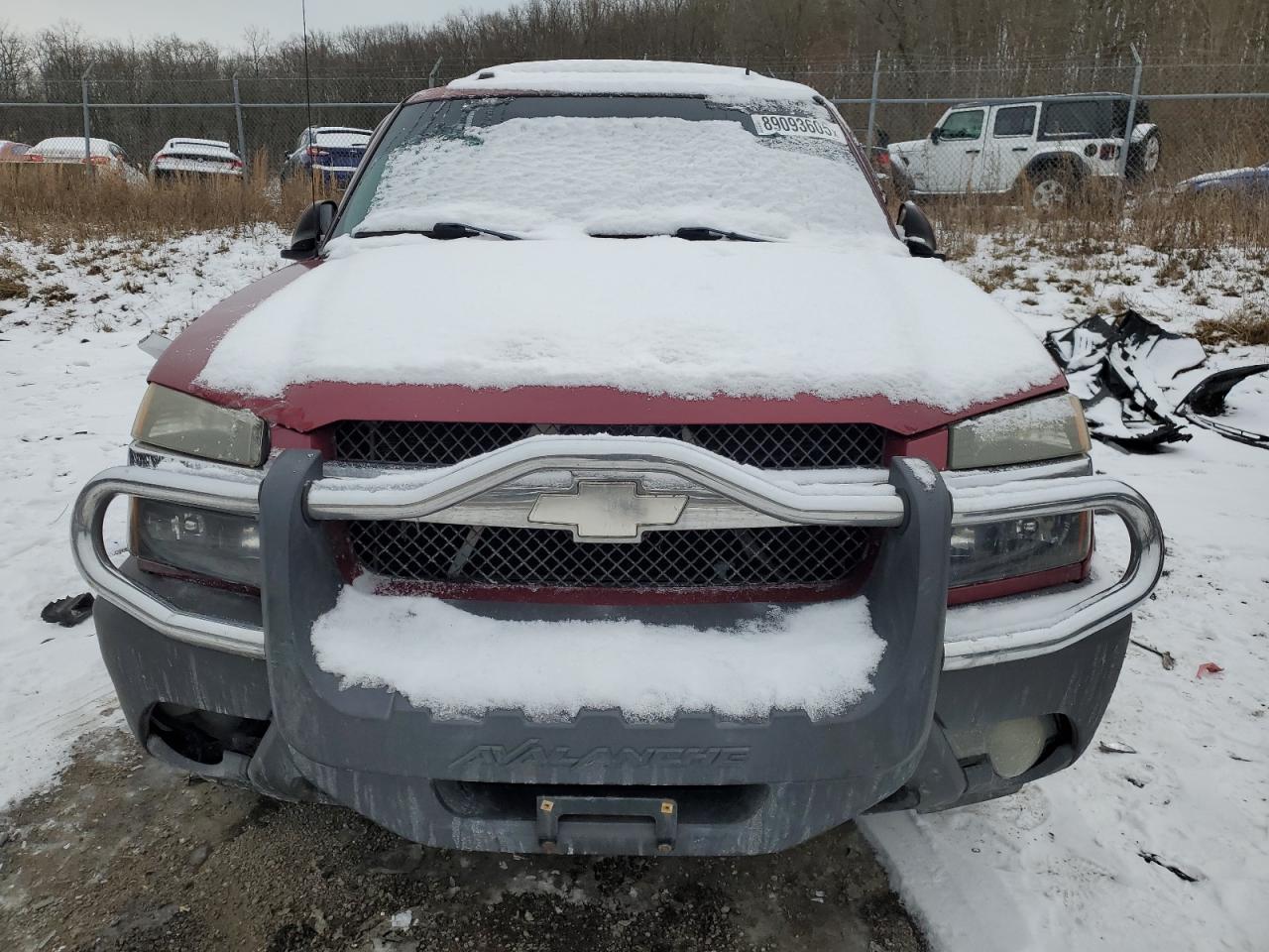 2004 Chevrolet Avalanche - Image 5