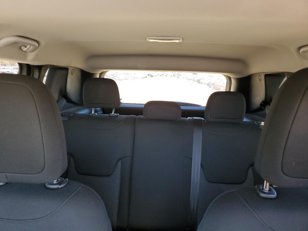 2021 Jeep Renegade - Image 10