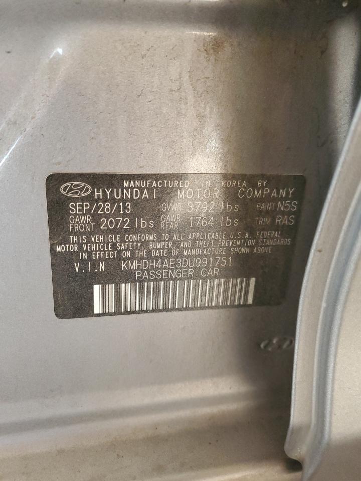 2013 Hyundai Elantra - Image 12