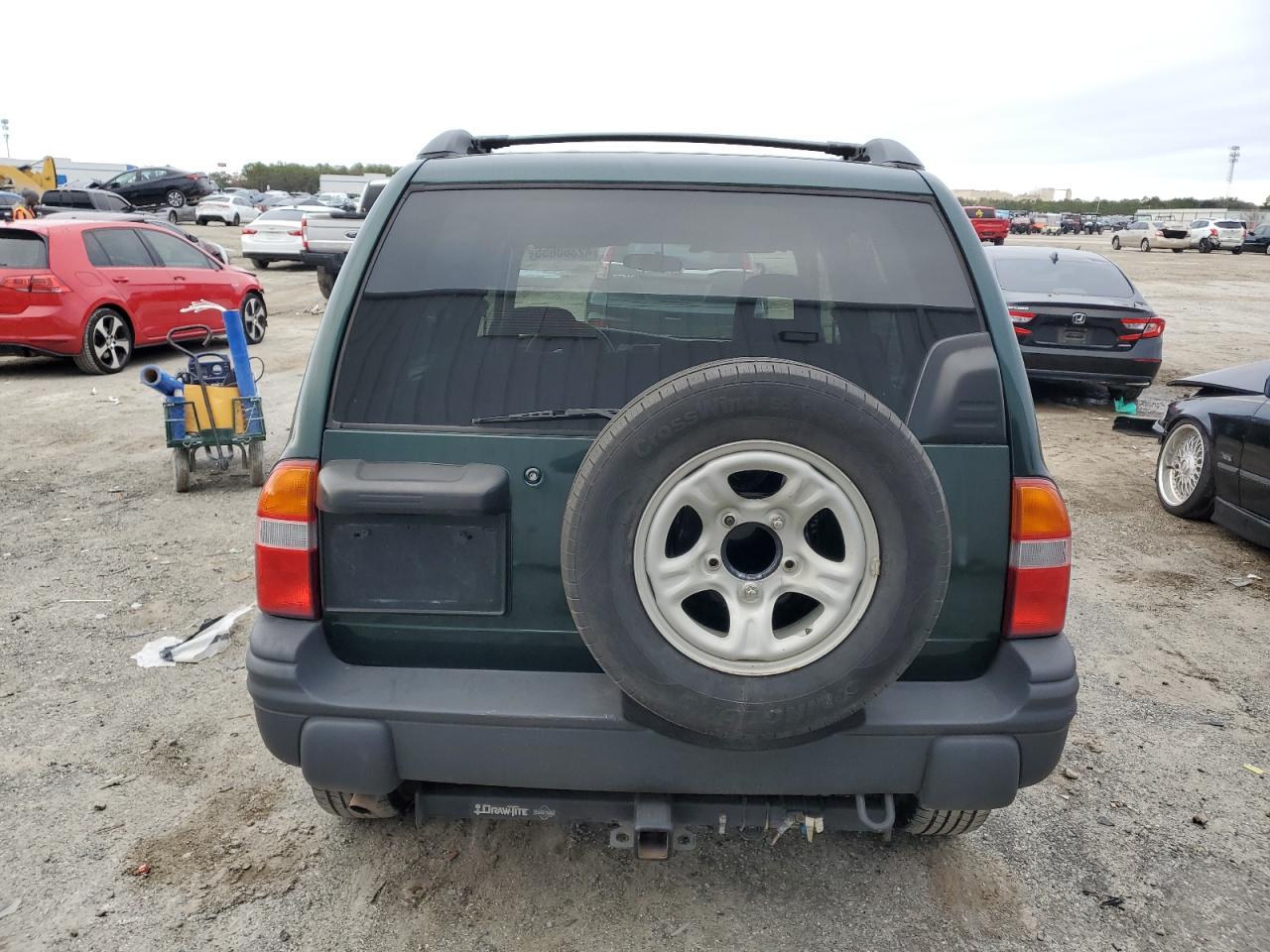 2003 Chevrolet Tracker - Image 6
