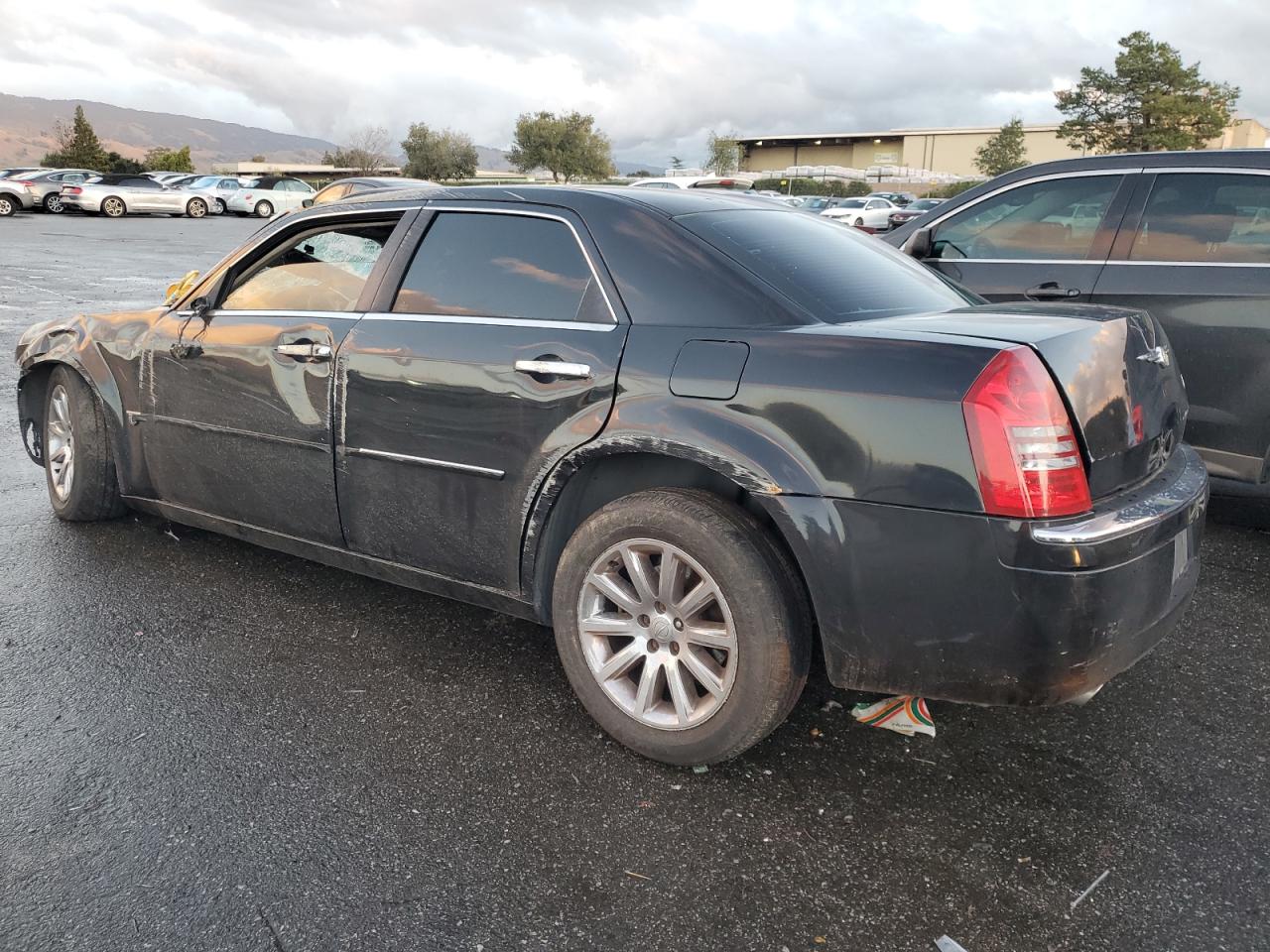 2006 Chrysler 300 - Image 2