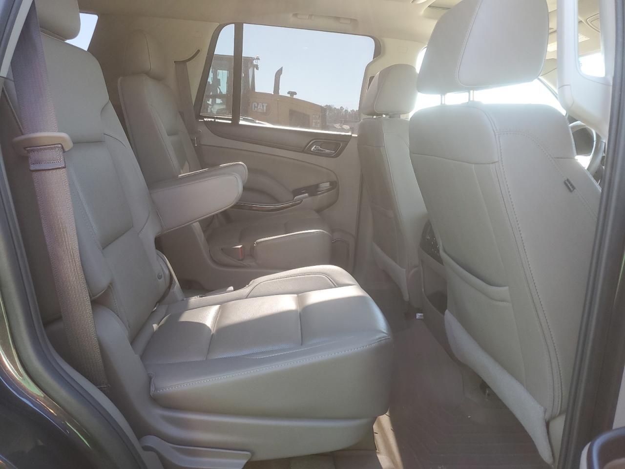 2017 GMC Yukon - Image 11