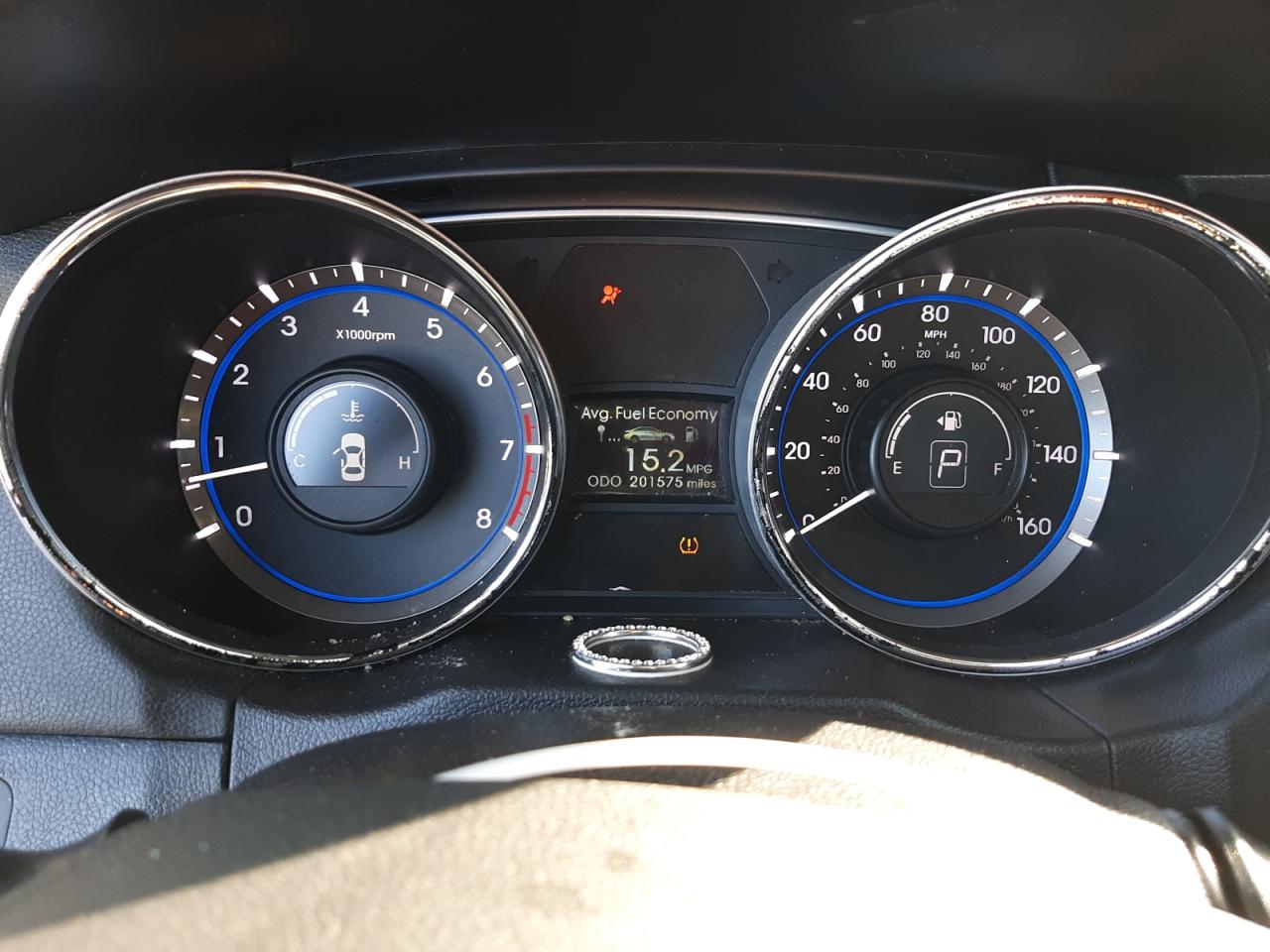 2013 Hyundai Sonata - Image 9