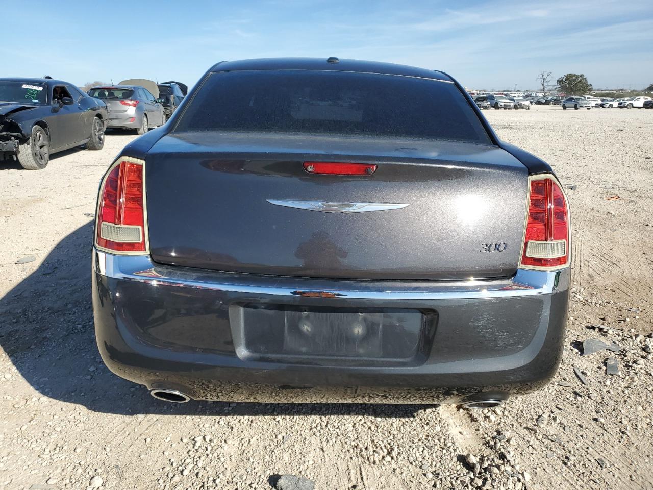 2013 Chrysler 300 - Image 6