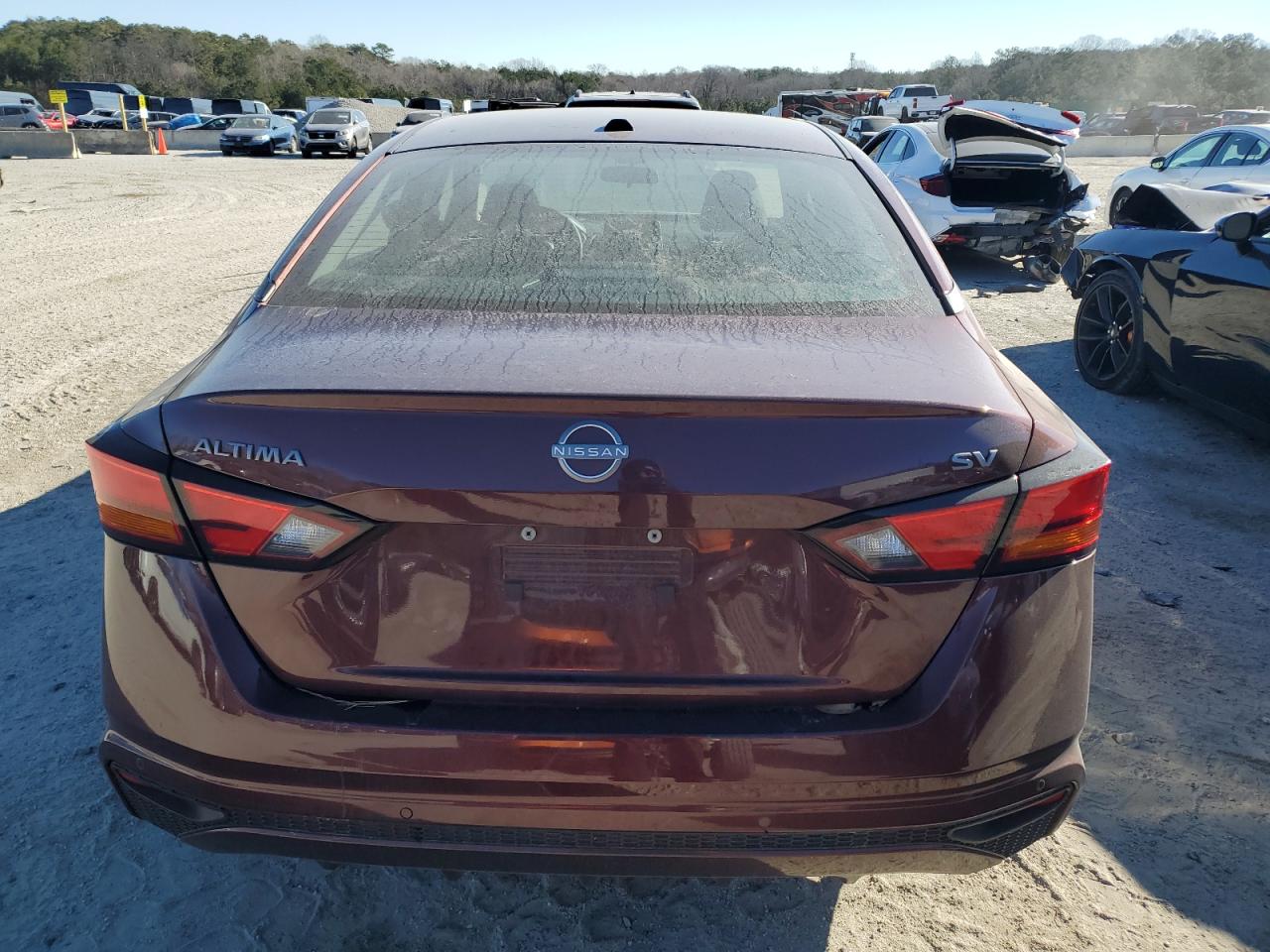 2024 Nissan Altima - Image 6