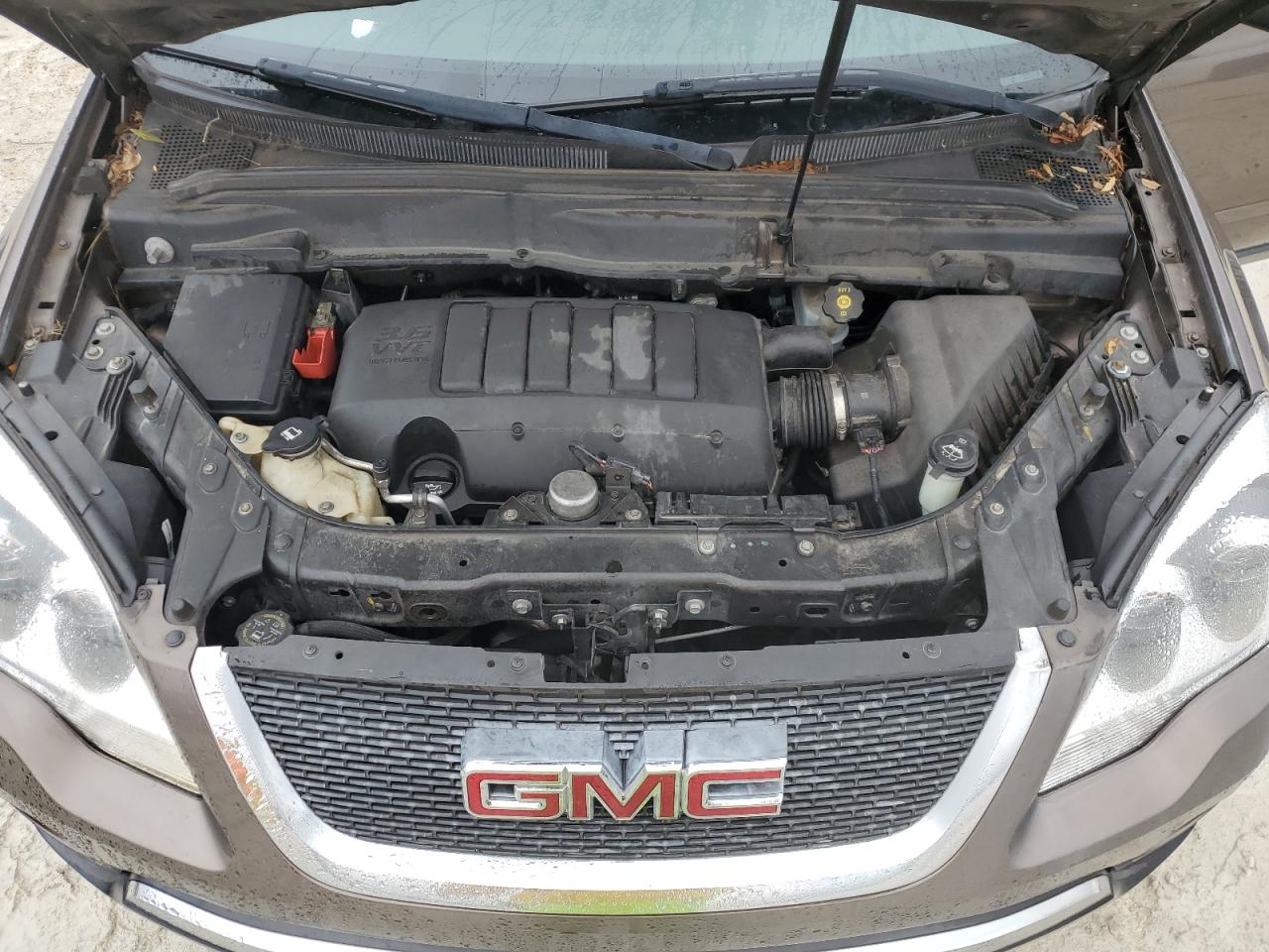 2011 GMC Acadia - Image 12