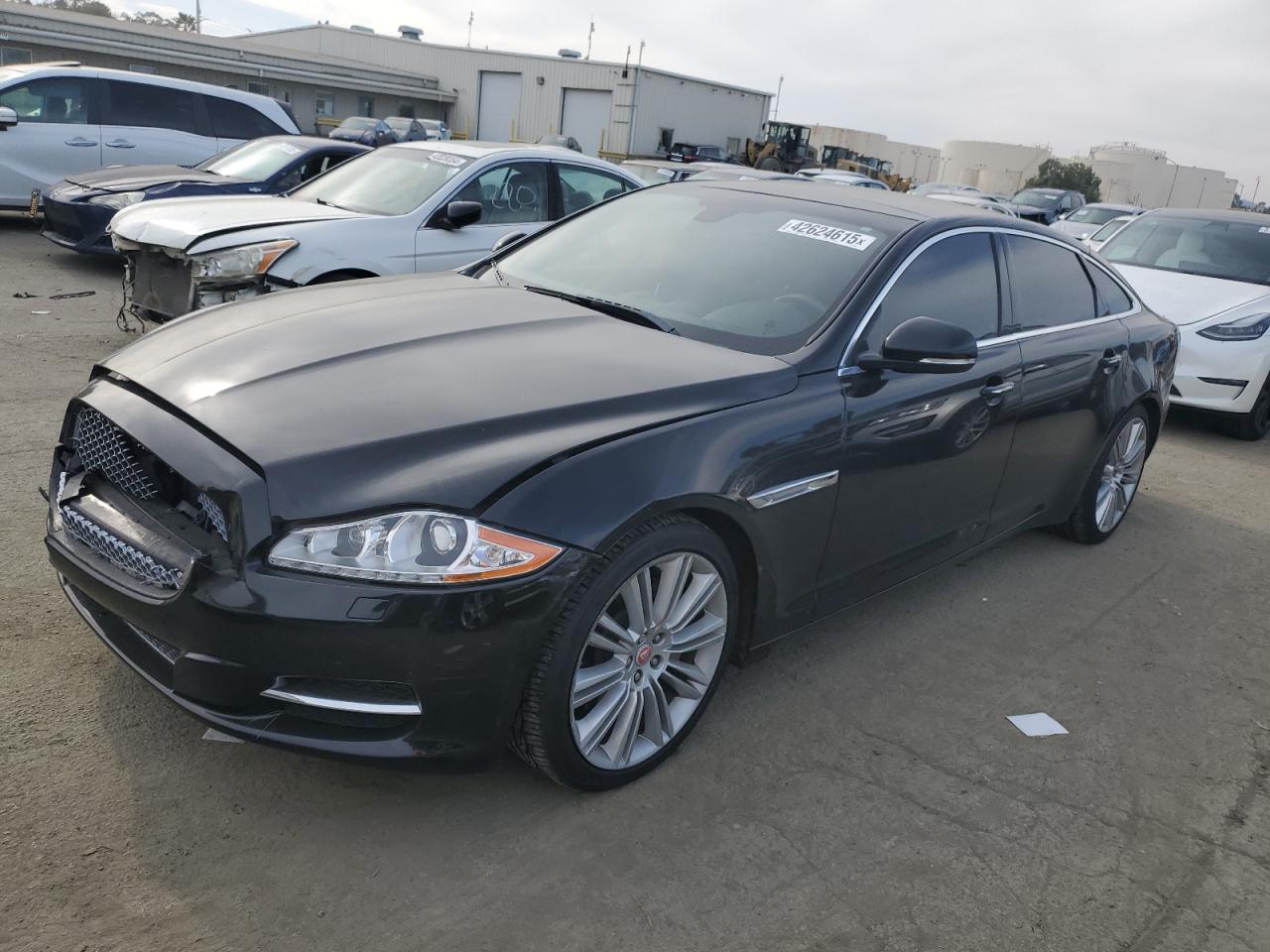 2015 Jaguar XJ - Image 1