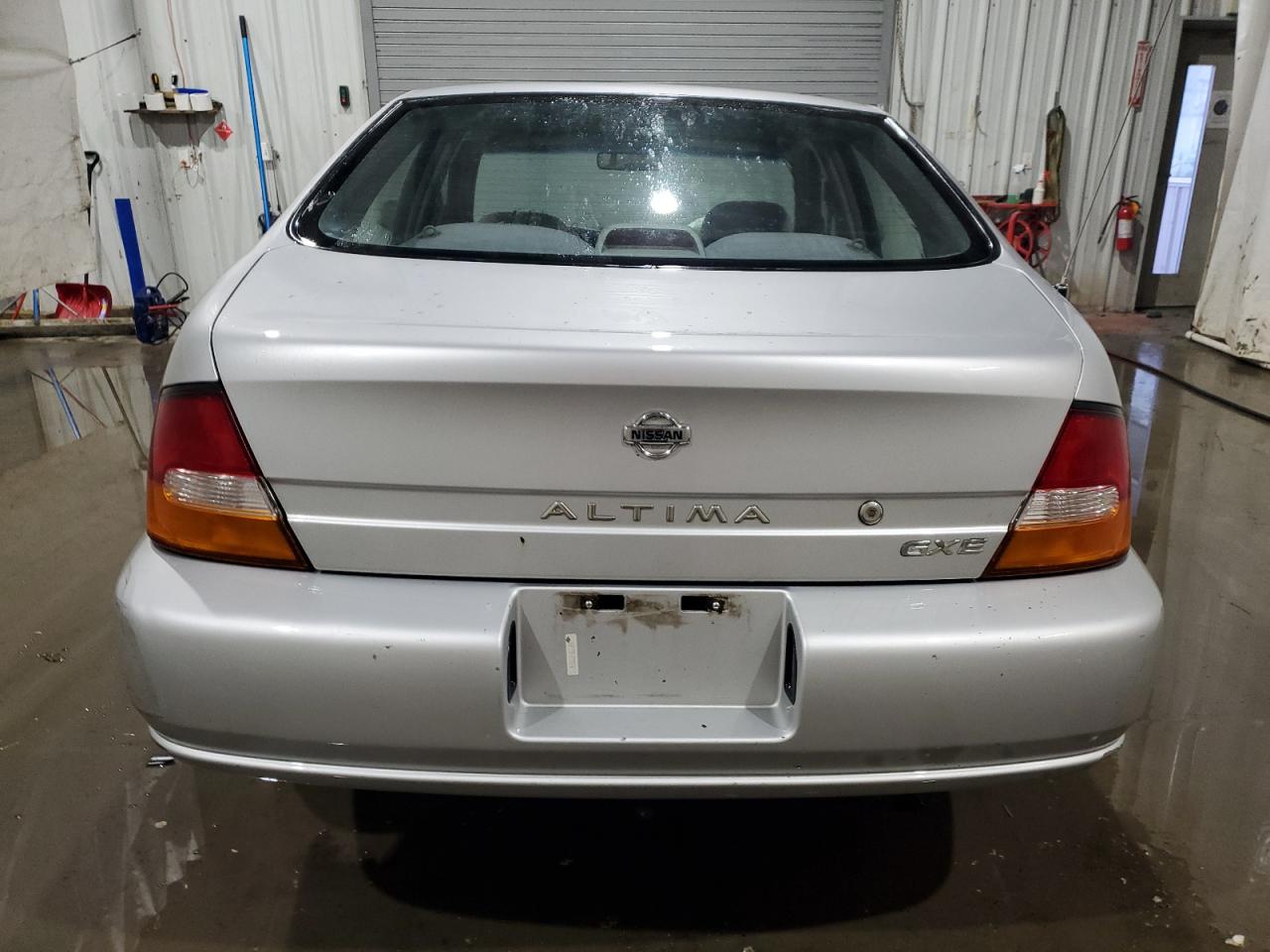 1999 Nissan Altima - Image 6