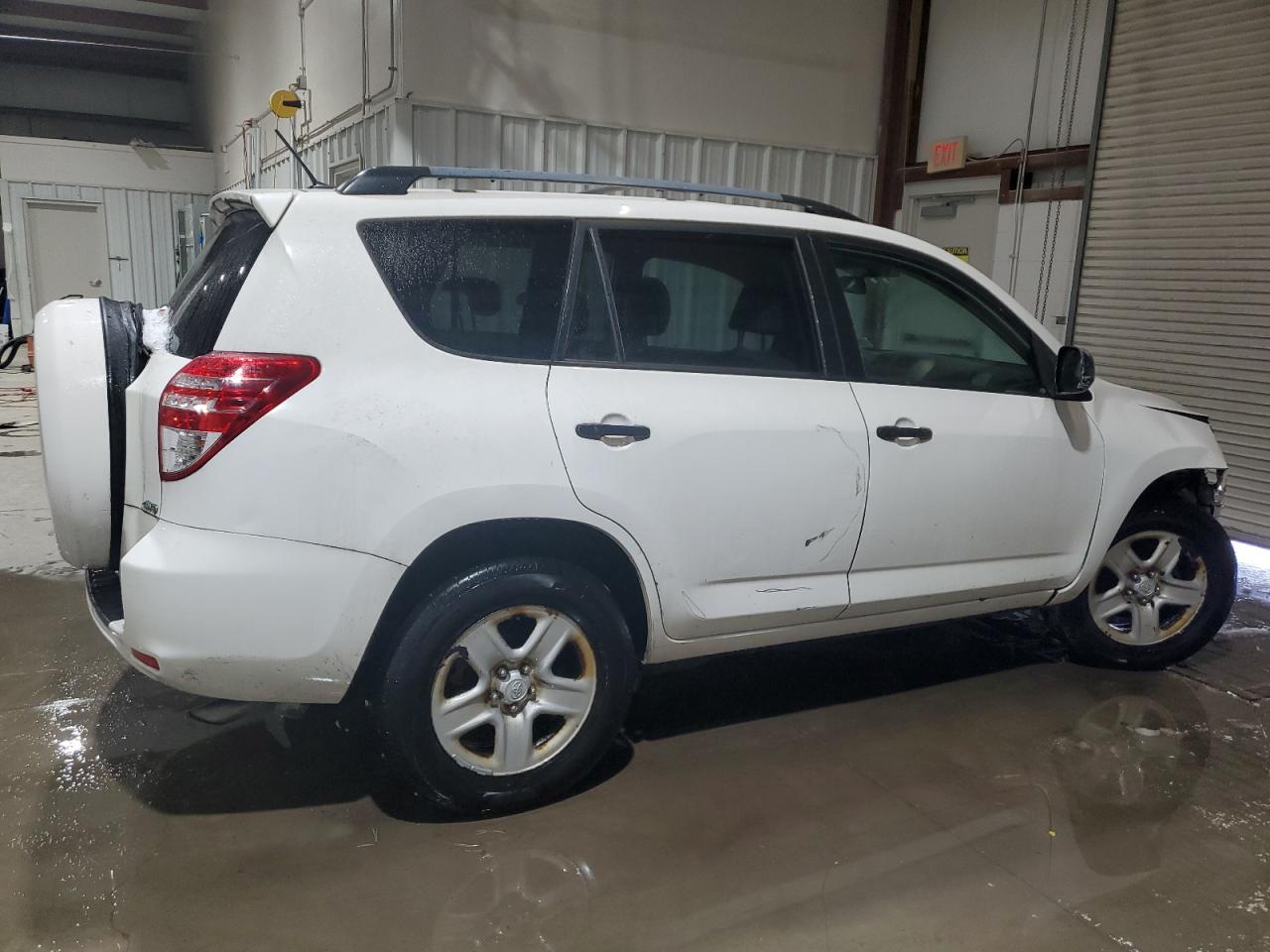 2010 Toyota RAV 4 - Image 3