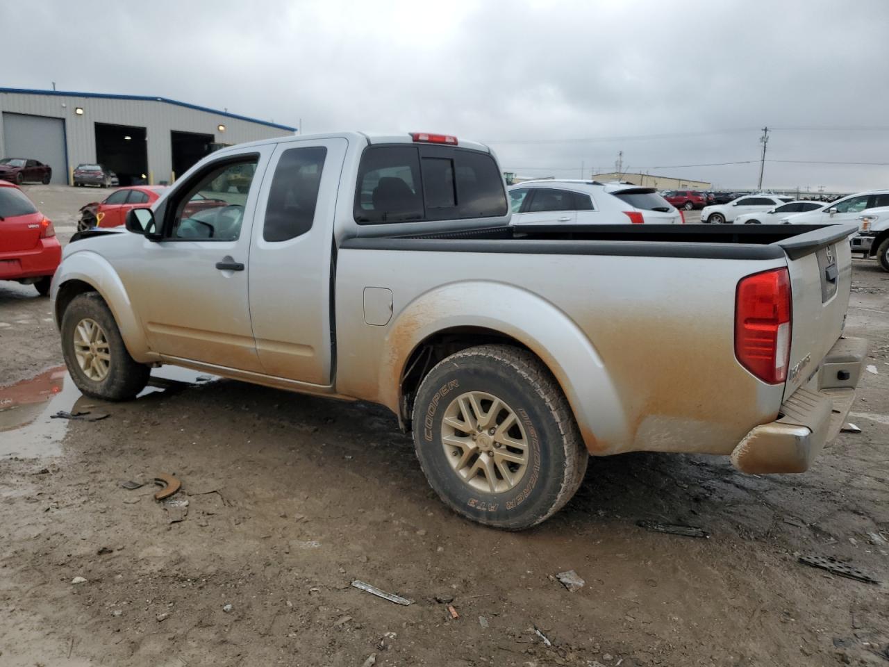 2017 Nissan Navara (Frontier) - Image 2