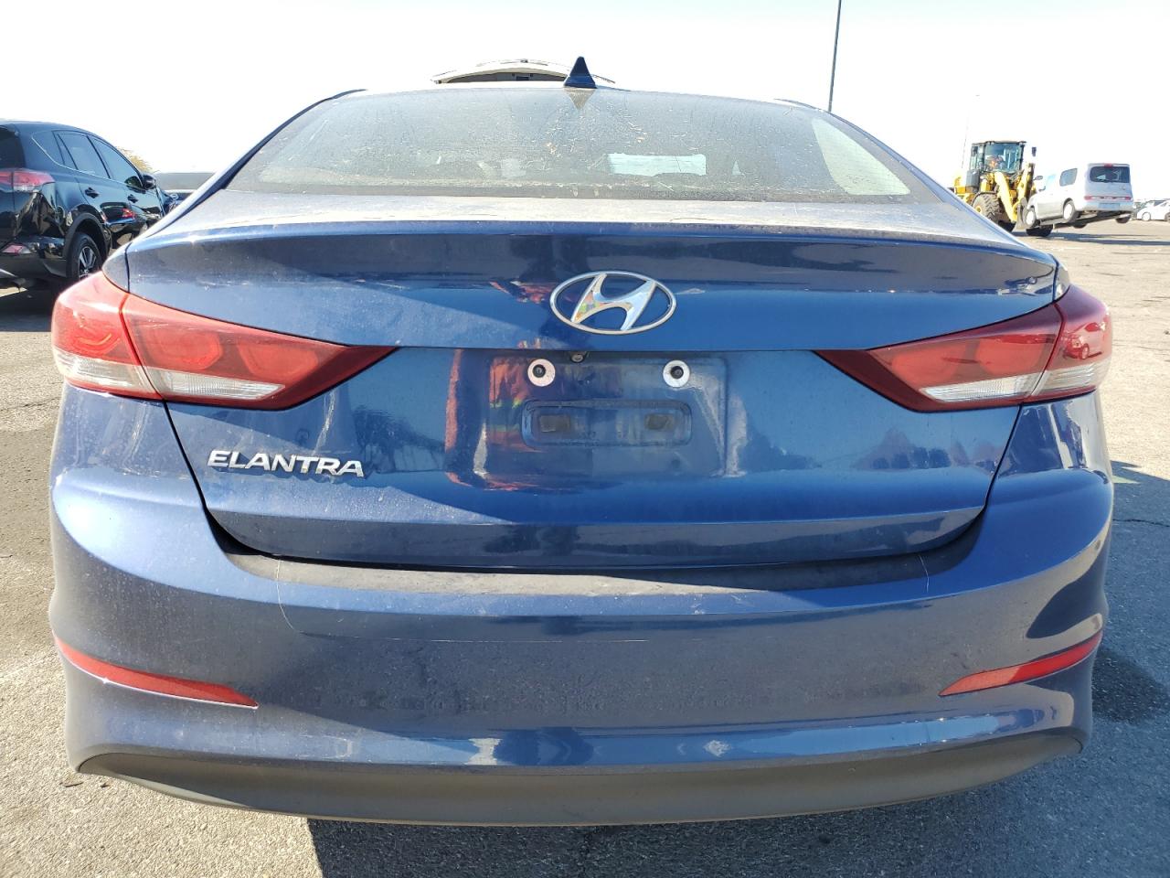 2017 Hyundai Elantra - Image 6