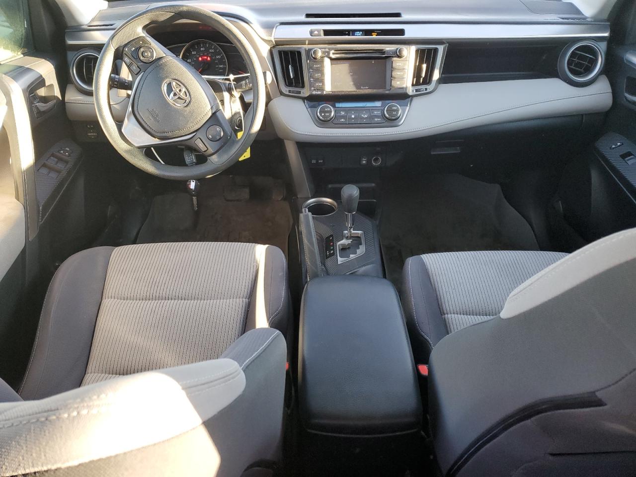 2015 Toyota RAV 4 - Image 8