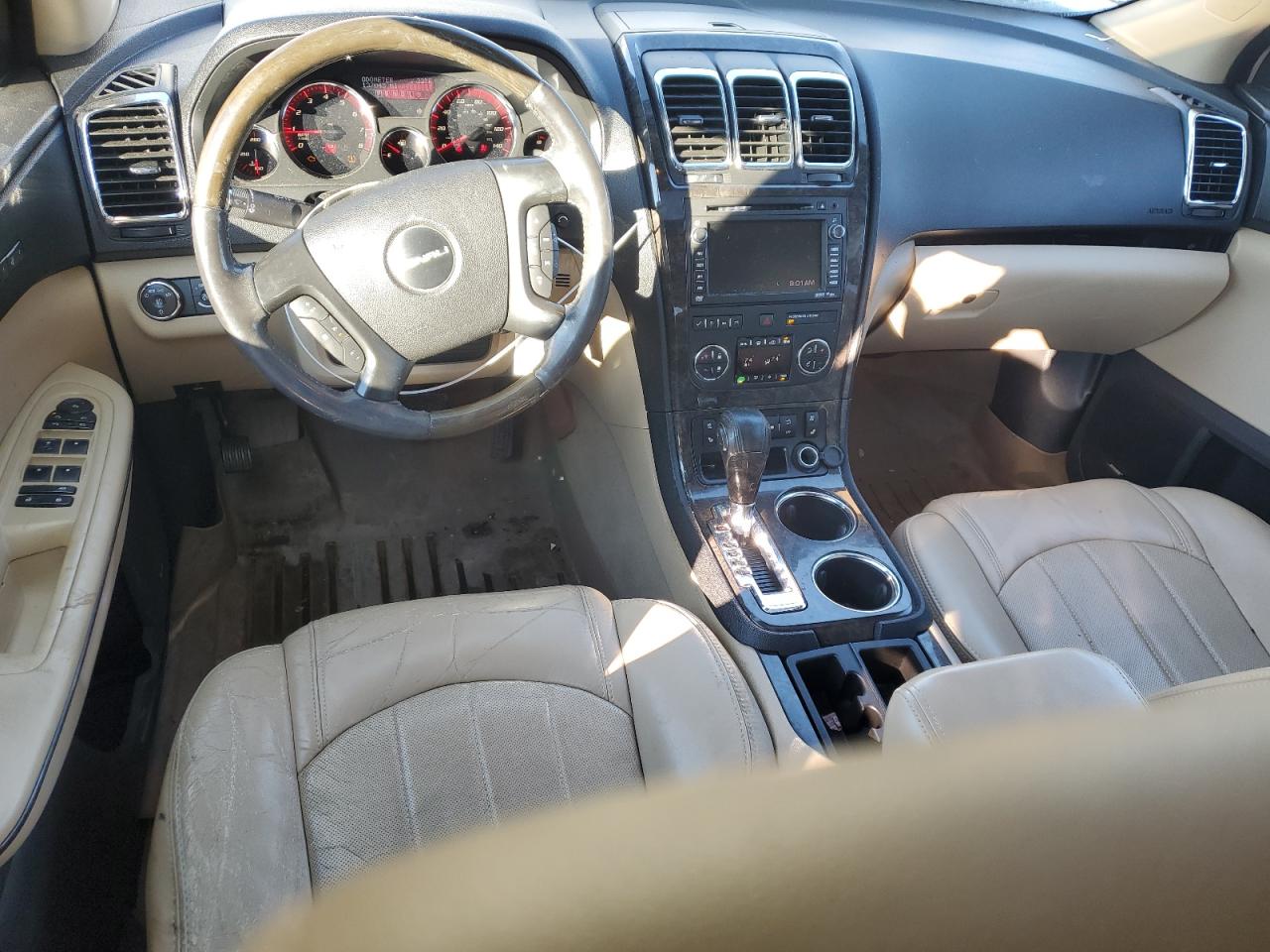 2011 GMC Acadia - Image 8