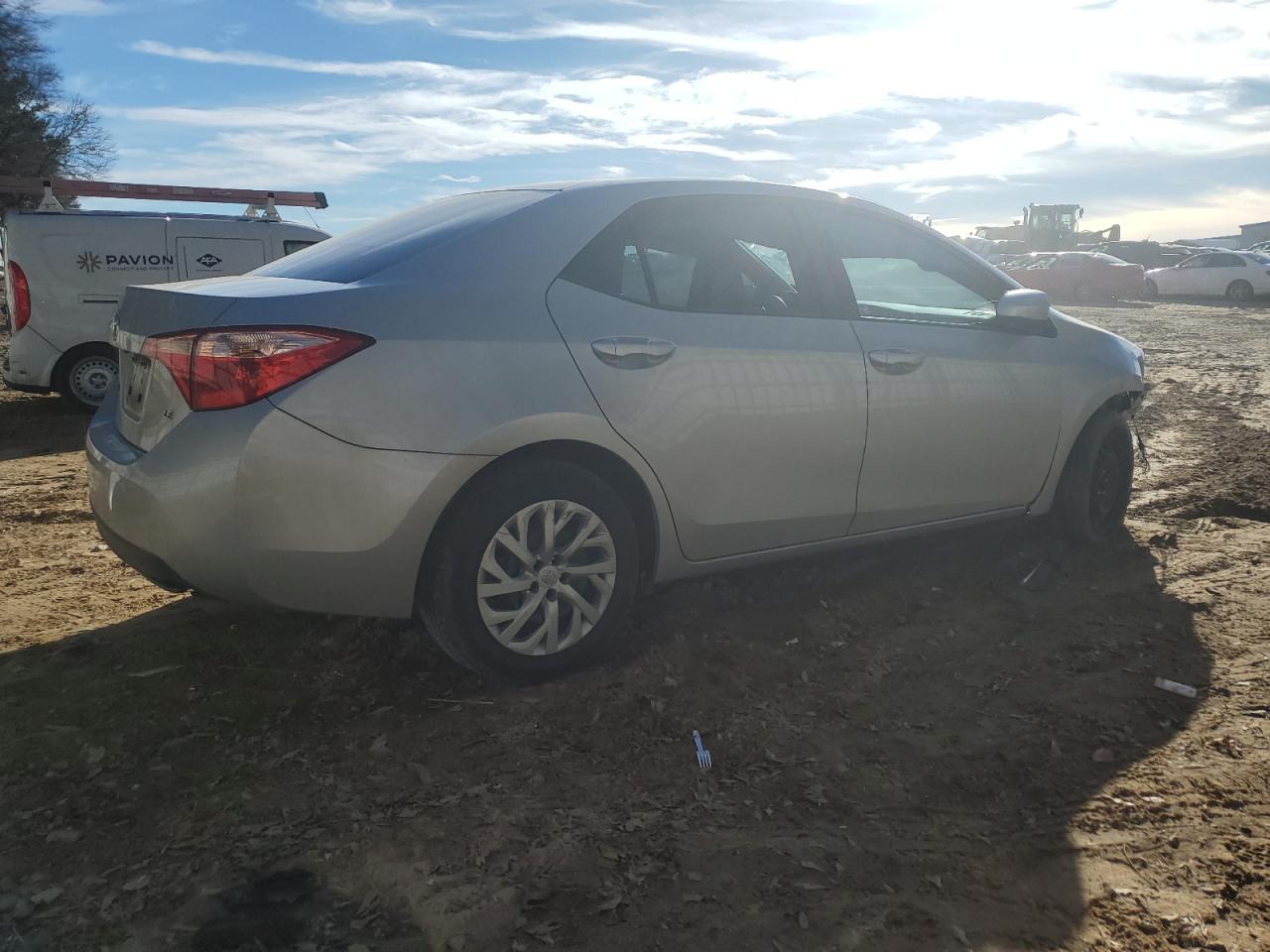 2018 Toyota Corolla - Image 3