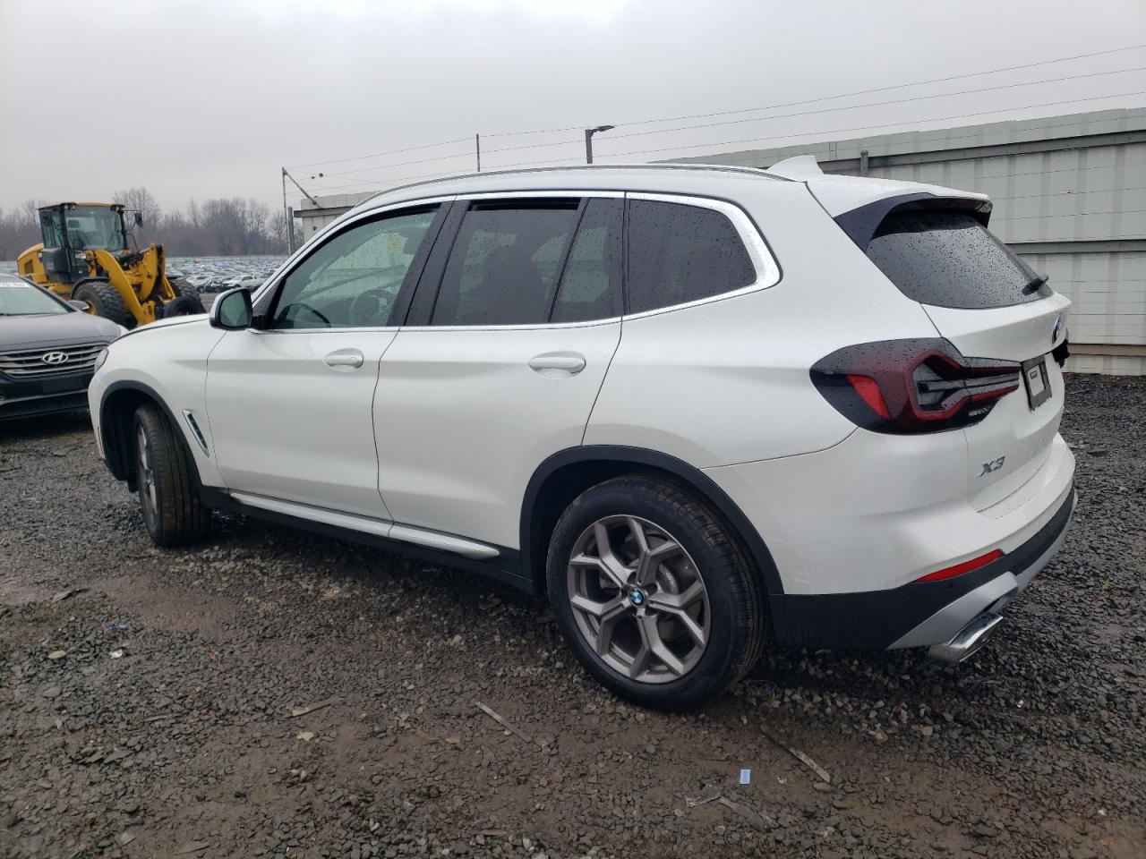 2022 BMW X3 - Image 2