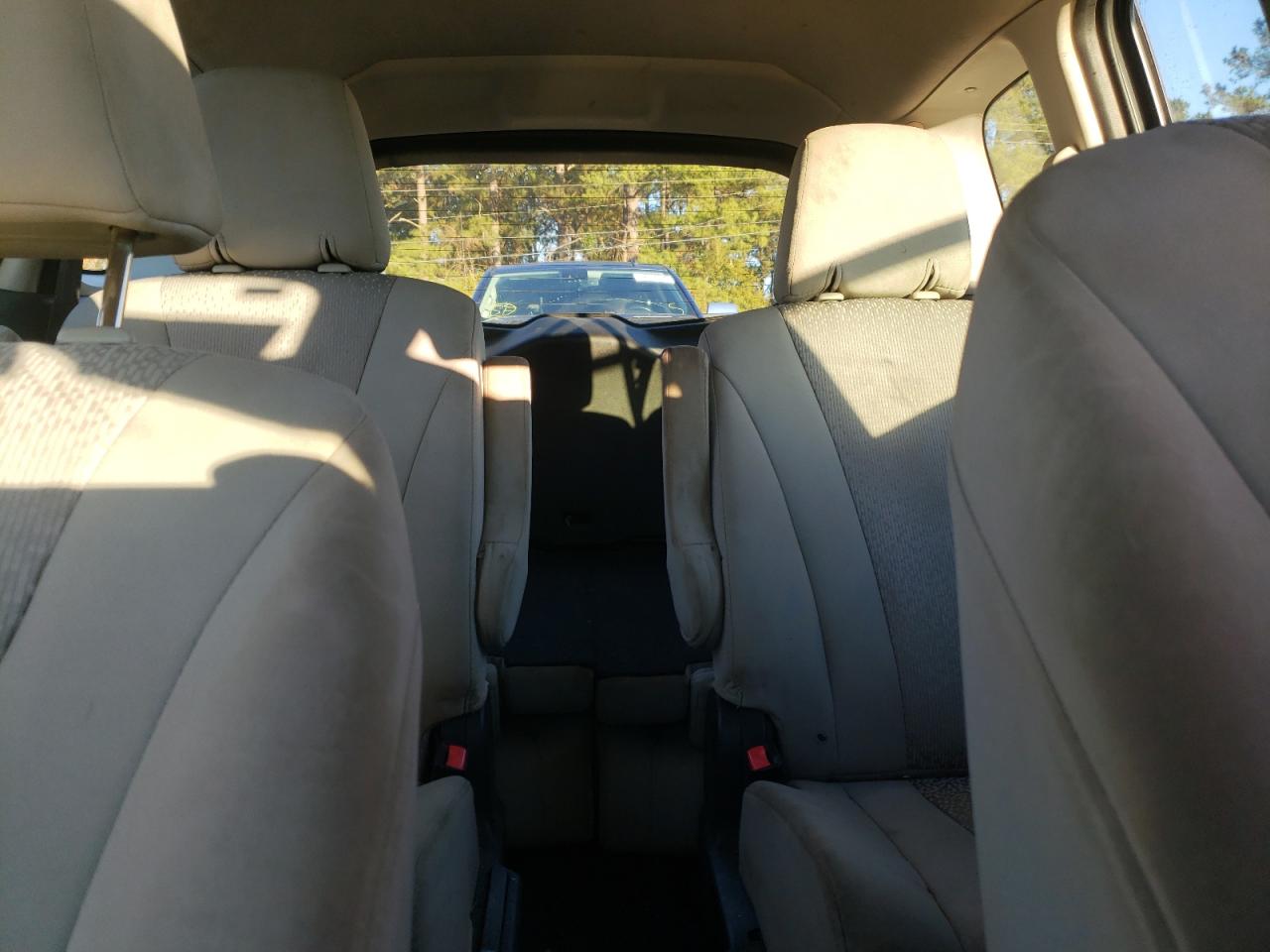 2012 Mazda 5 - Image 10