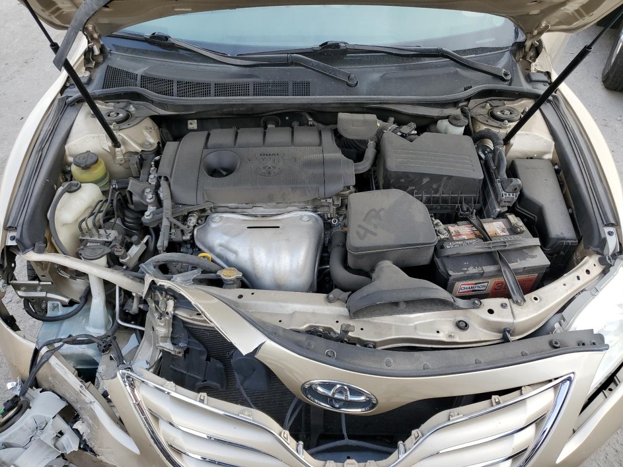 2011 Toyota Camry - Image 12