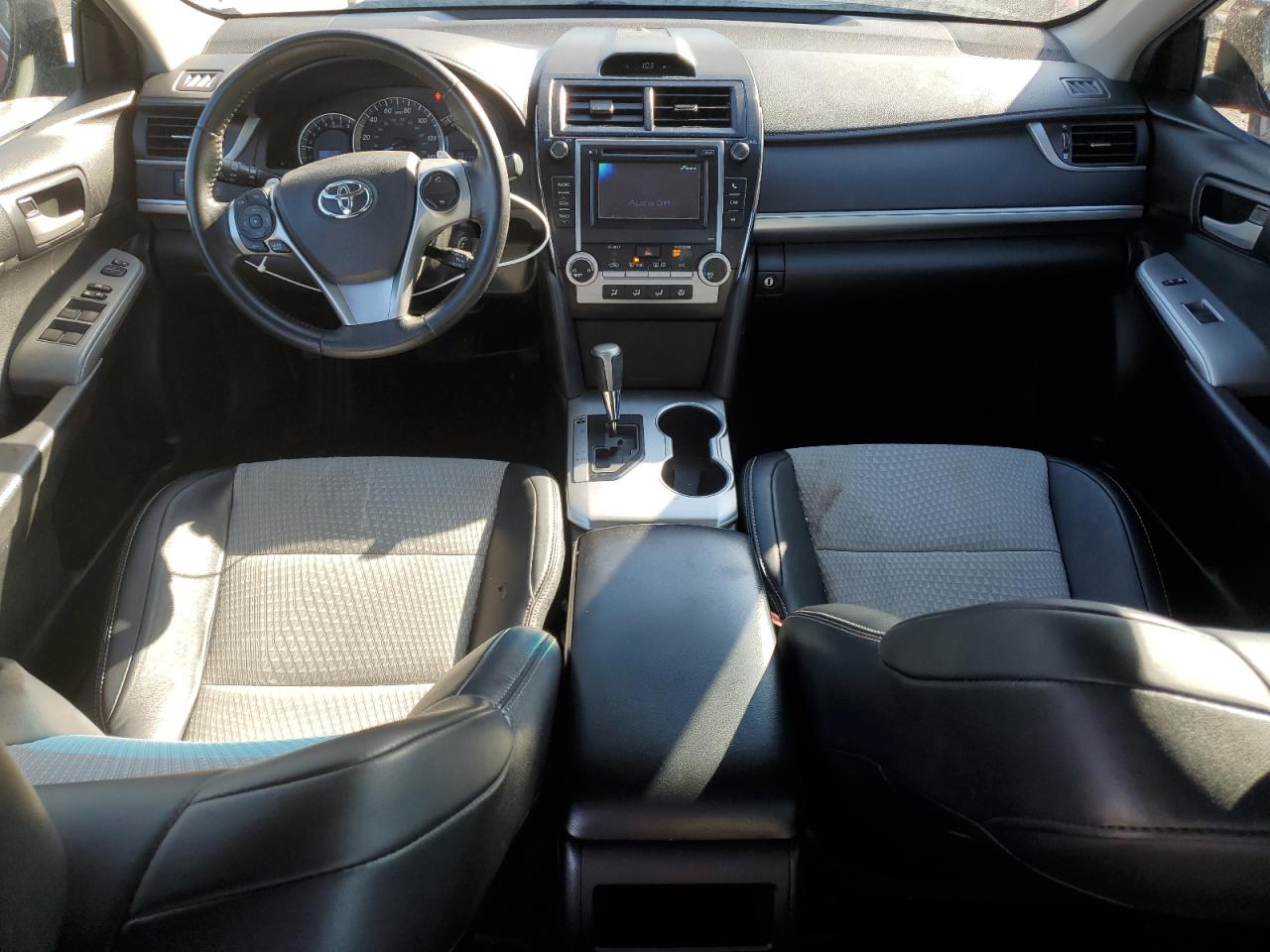 2014 Toyota Camry - Image 8
